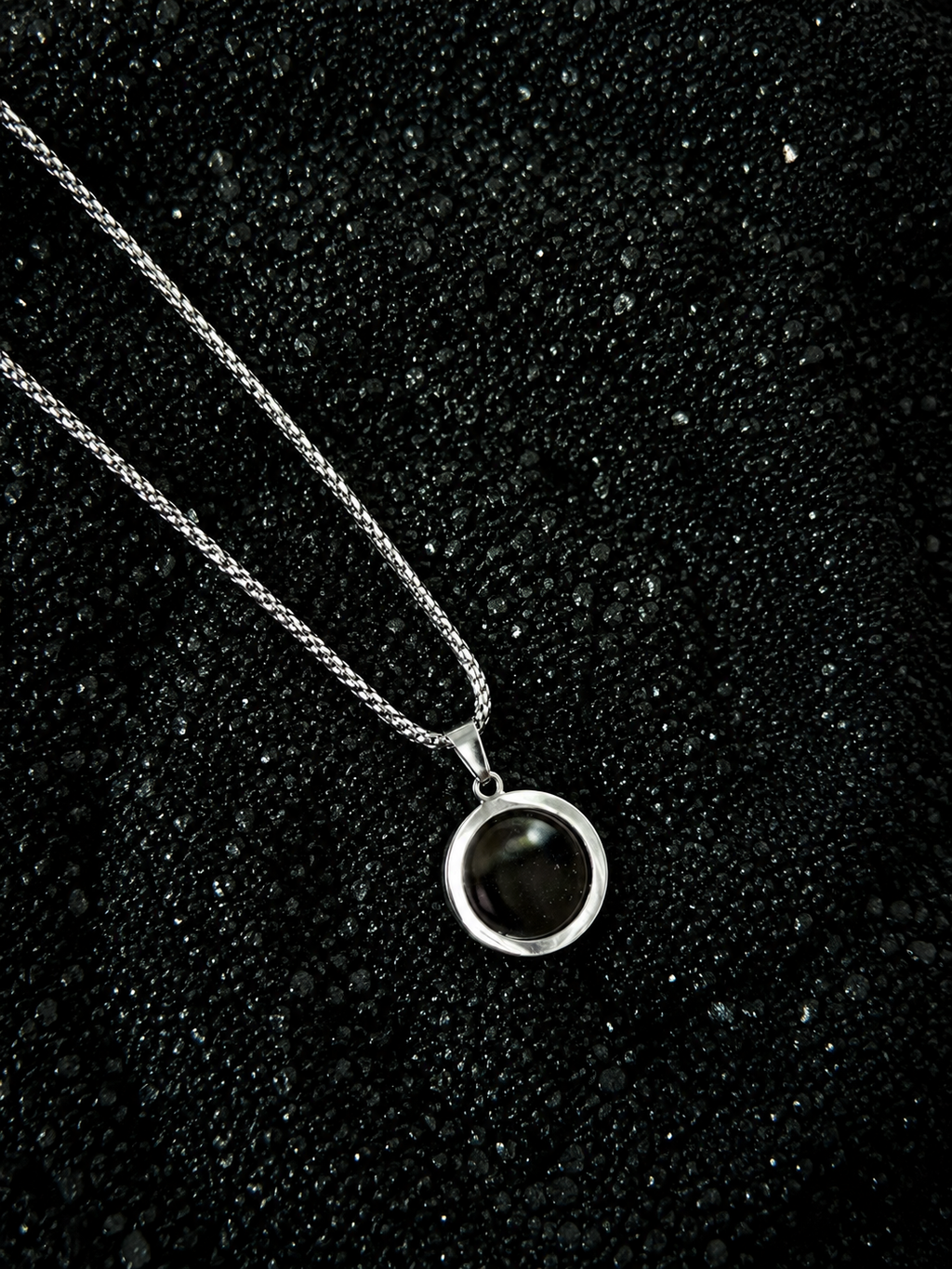 Karuppu Black Stone Pendant Necklace