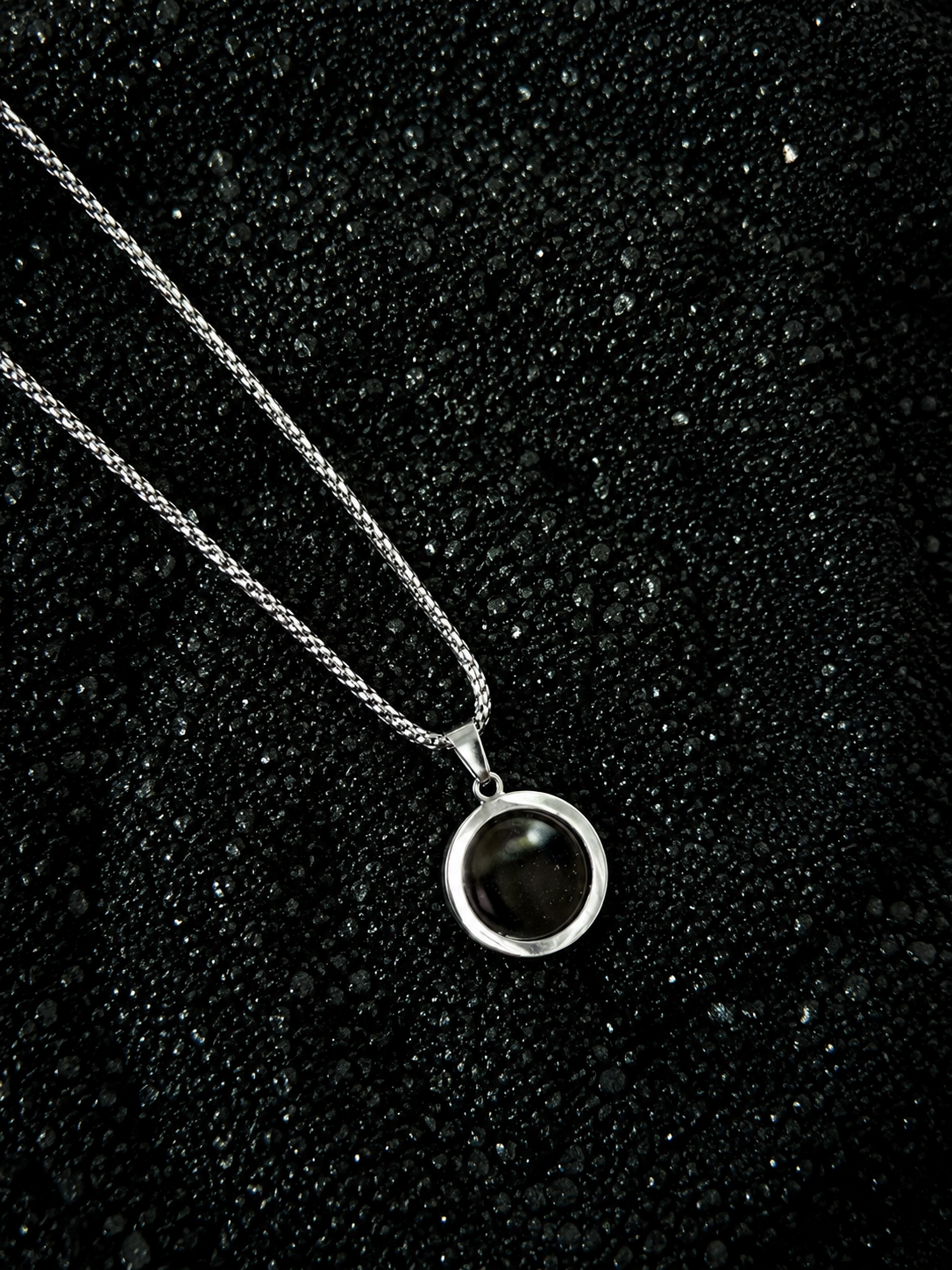 Karuppu Black Stone Pendant Necklace