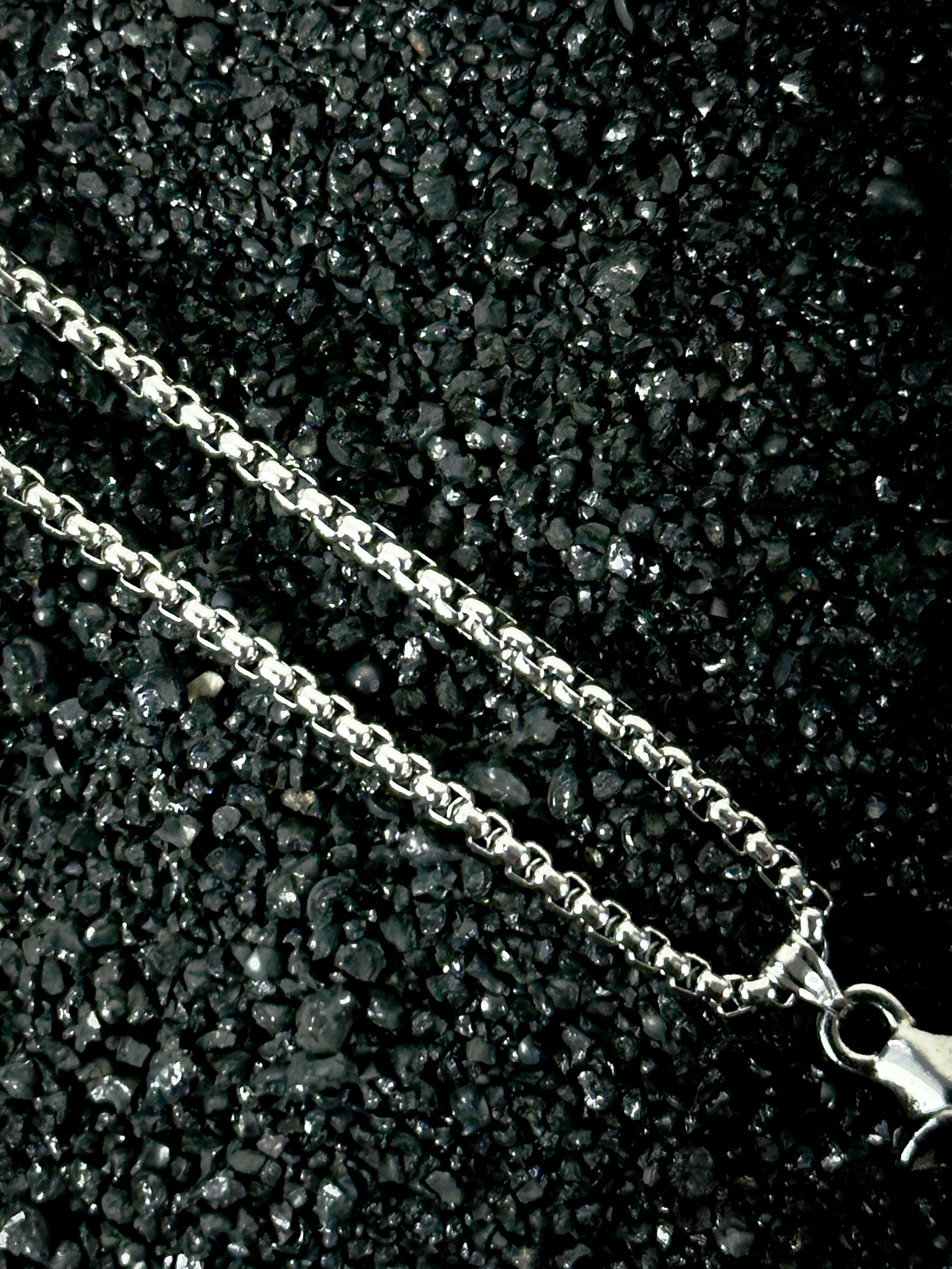 Blossom Cross Chain