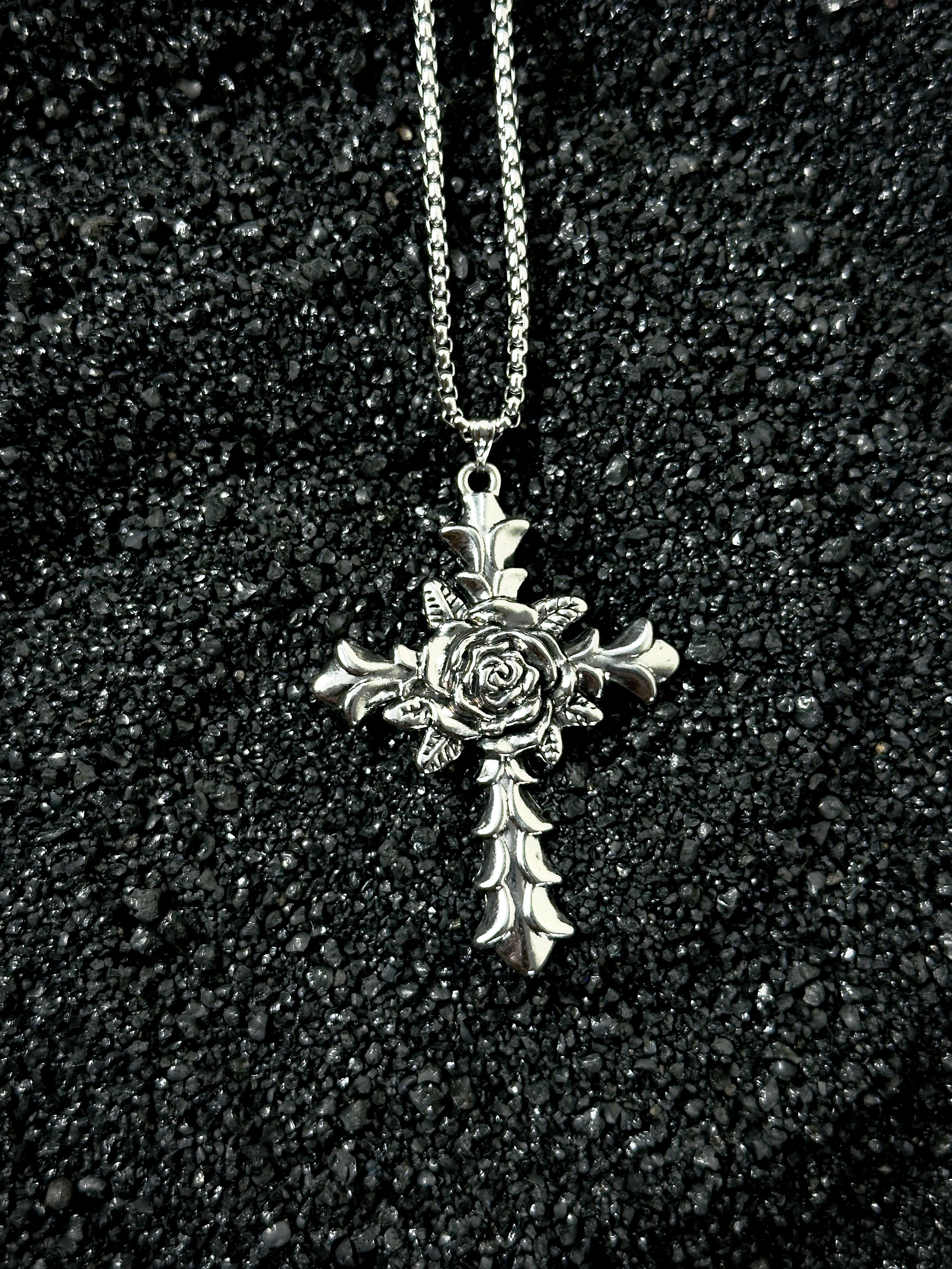 Blossom Cross Chain